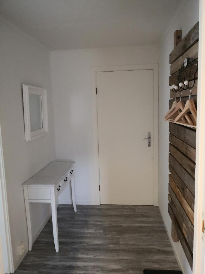 Old School Pa Eidslandet - Exclusive Apartment Buitenkant foto